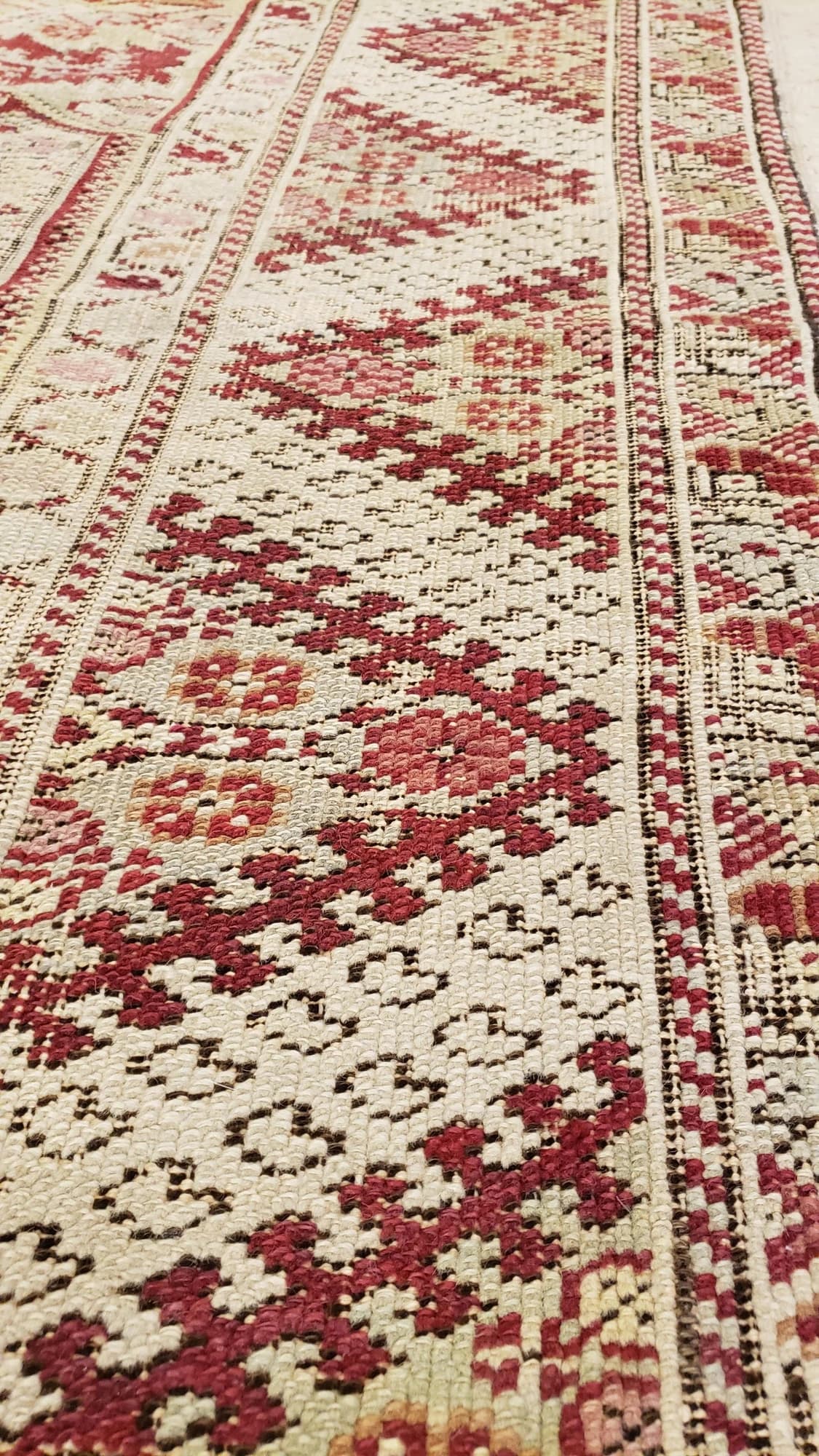Square Ghiordes Rug, actual catalog view 5