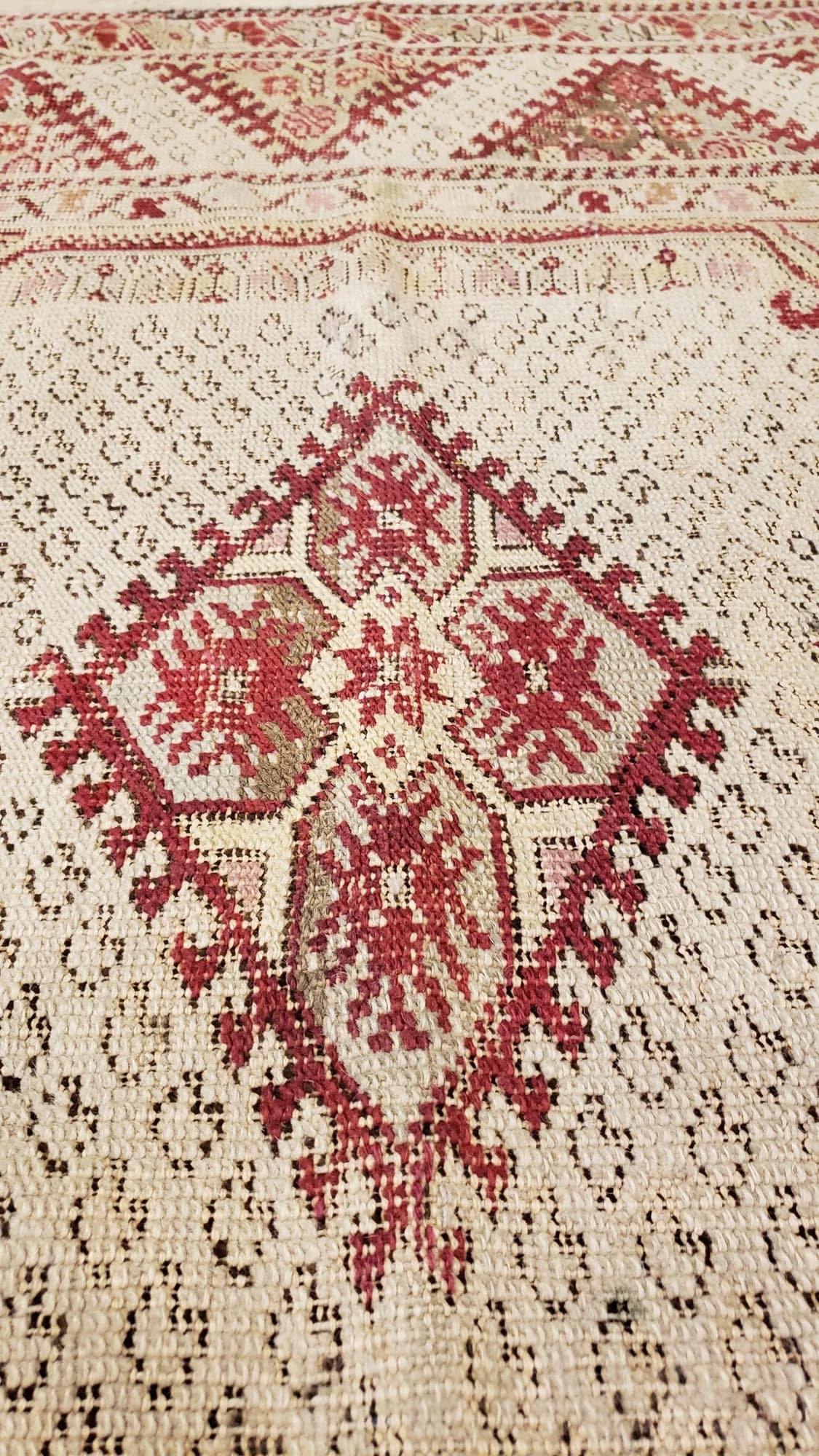 Square Ghiordes Rug, actual catalog view 3