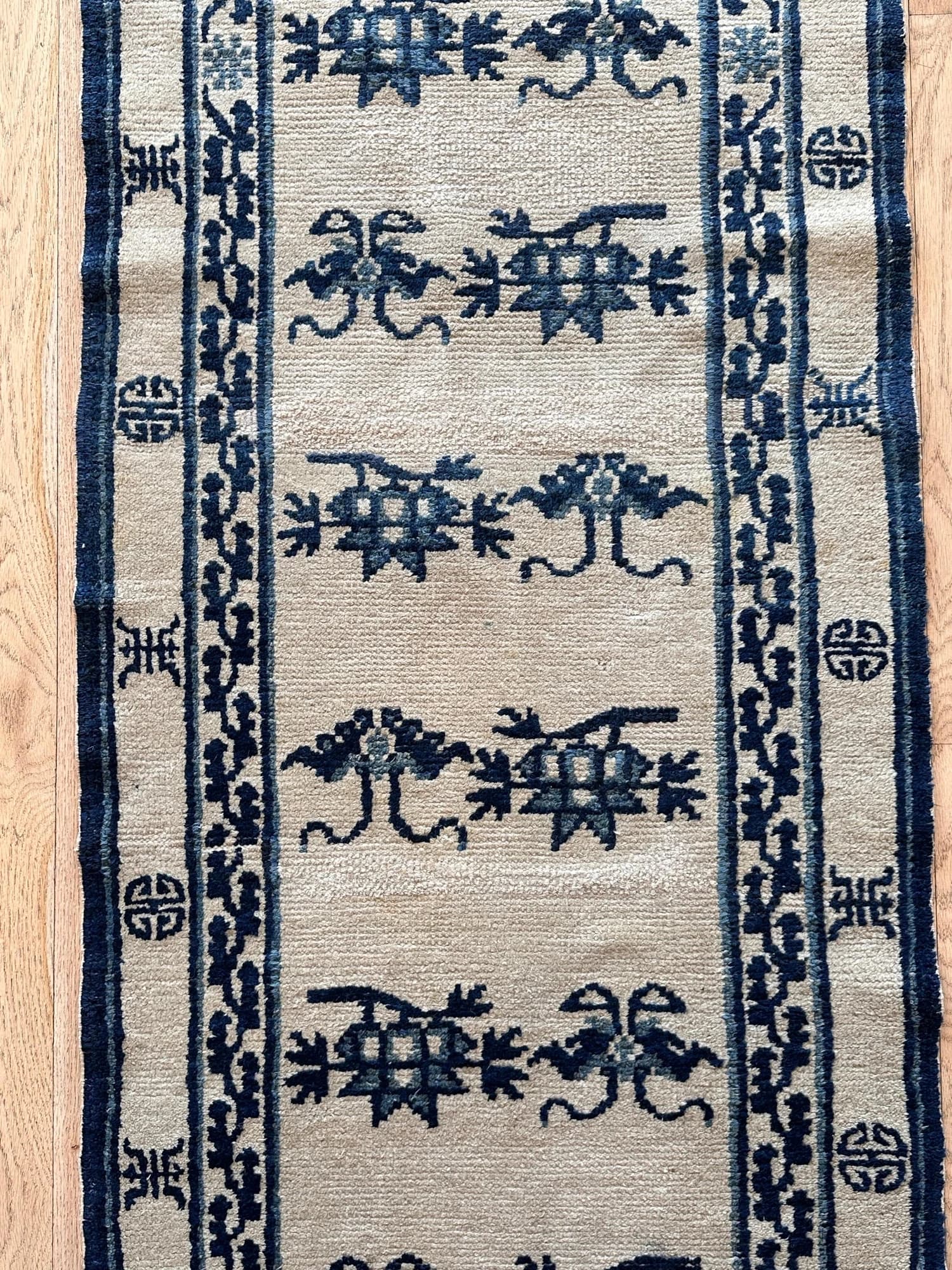 Peking Runner in Ivory and Blue, actual catalog view 3