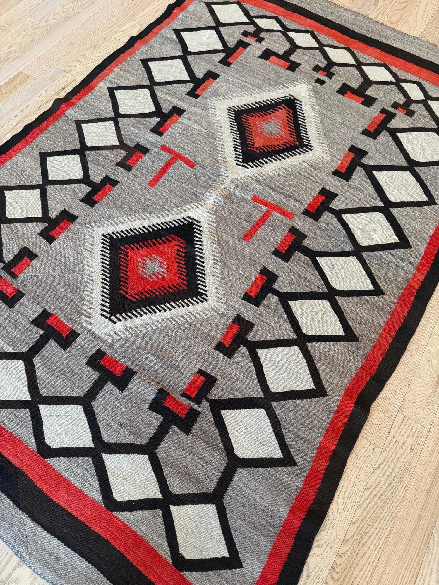 Navajo Diamond Rug in Red and Tan, actual catalog view 10