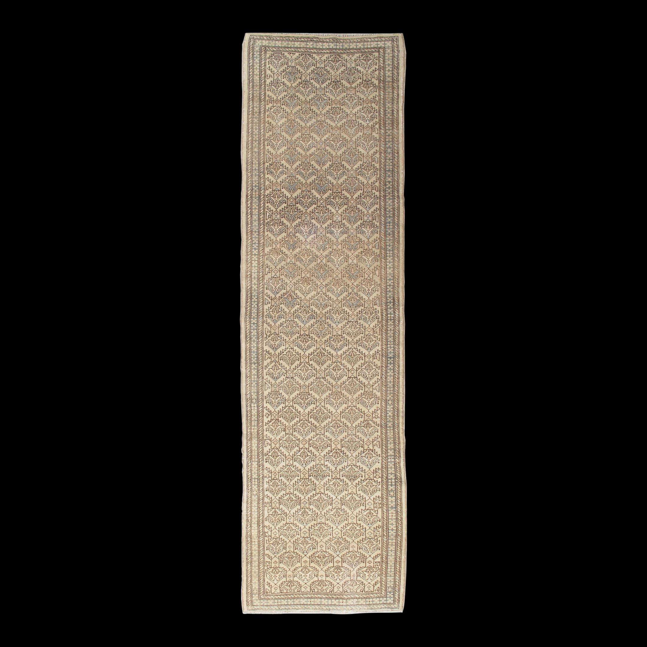 Malayer Runner in Ivory and Taupe