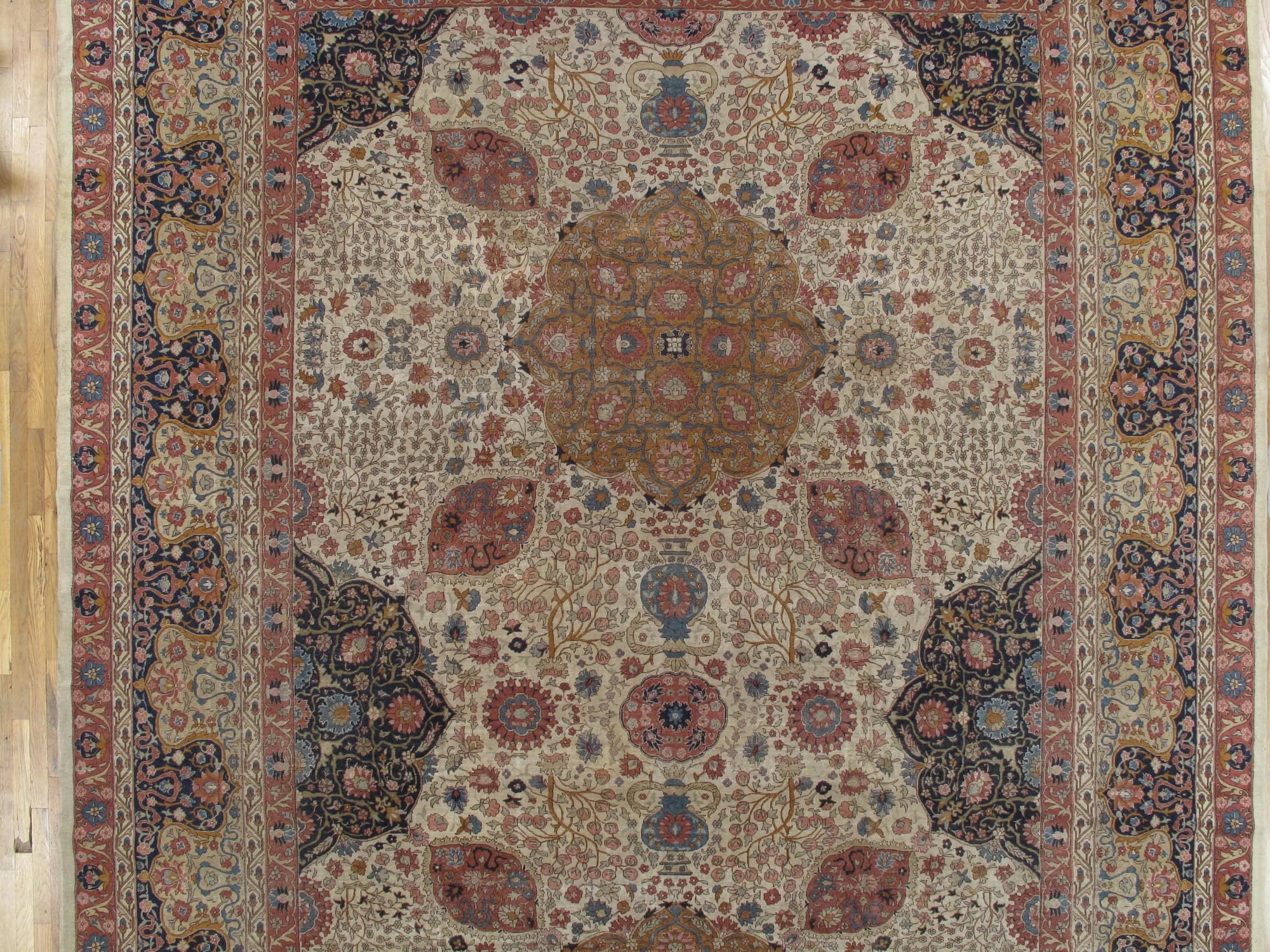 Sivas Carpet in Red and Green, actual catalog view 10