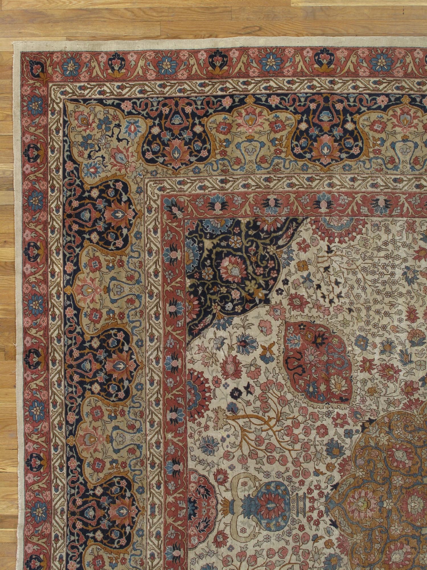 Sivas Carpet in Red and Green, actual catalog view 8