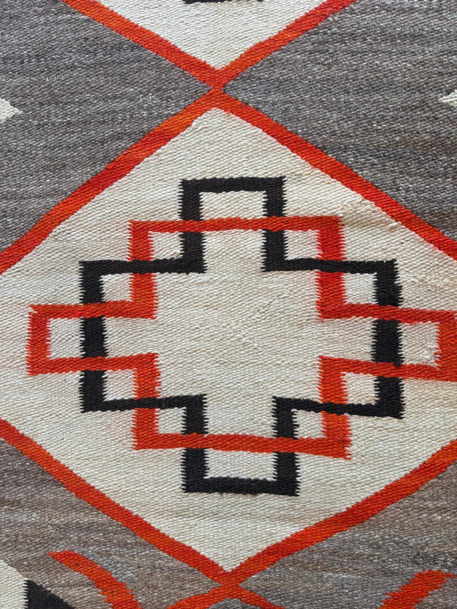 Klagetoh Navajo Rug, actual catalog view 8