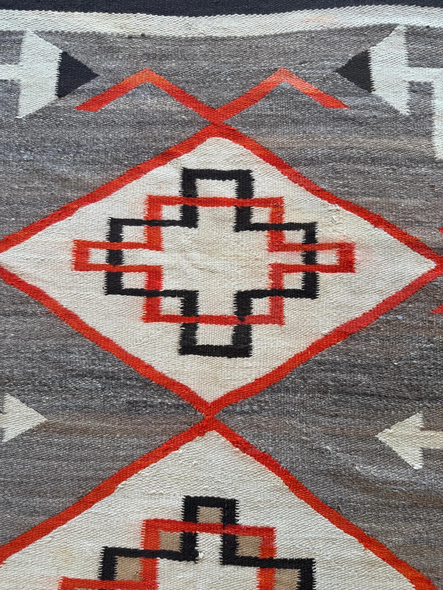 Klagetoh Navajo Rug, actual catalog view 10