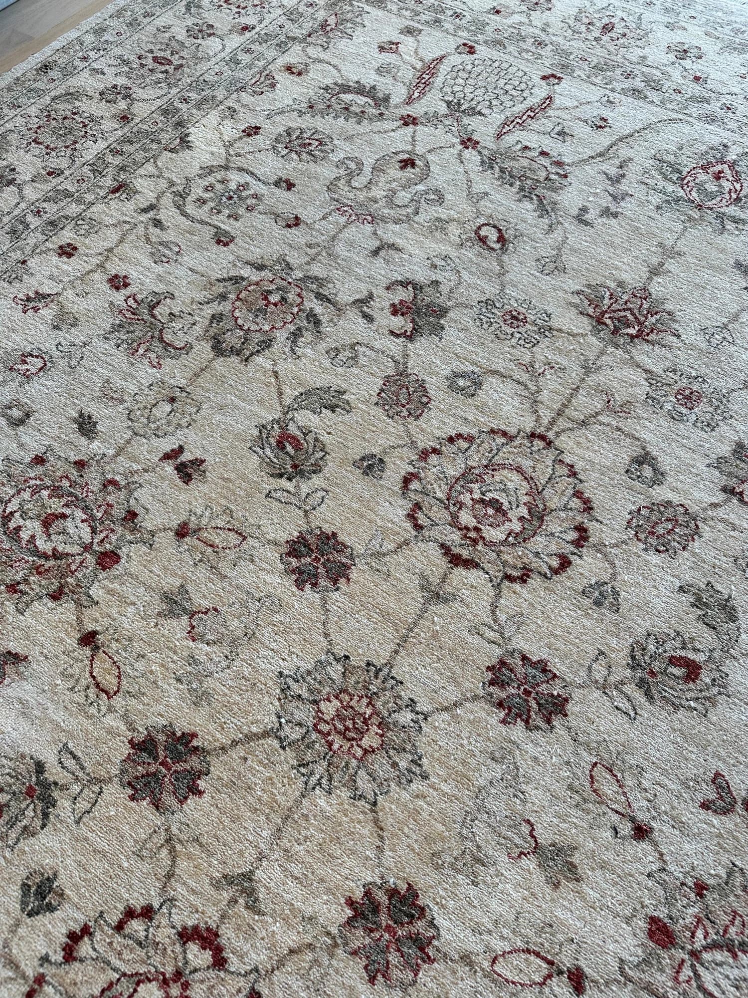 Peshawar Carpet in Ivory and Coral, actual catalog view 10