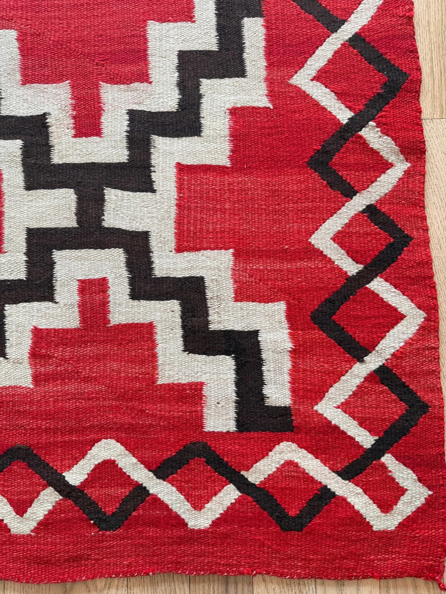 Red Geometry, circa 1920, actual catalog view 9