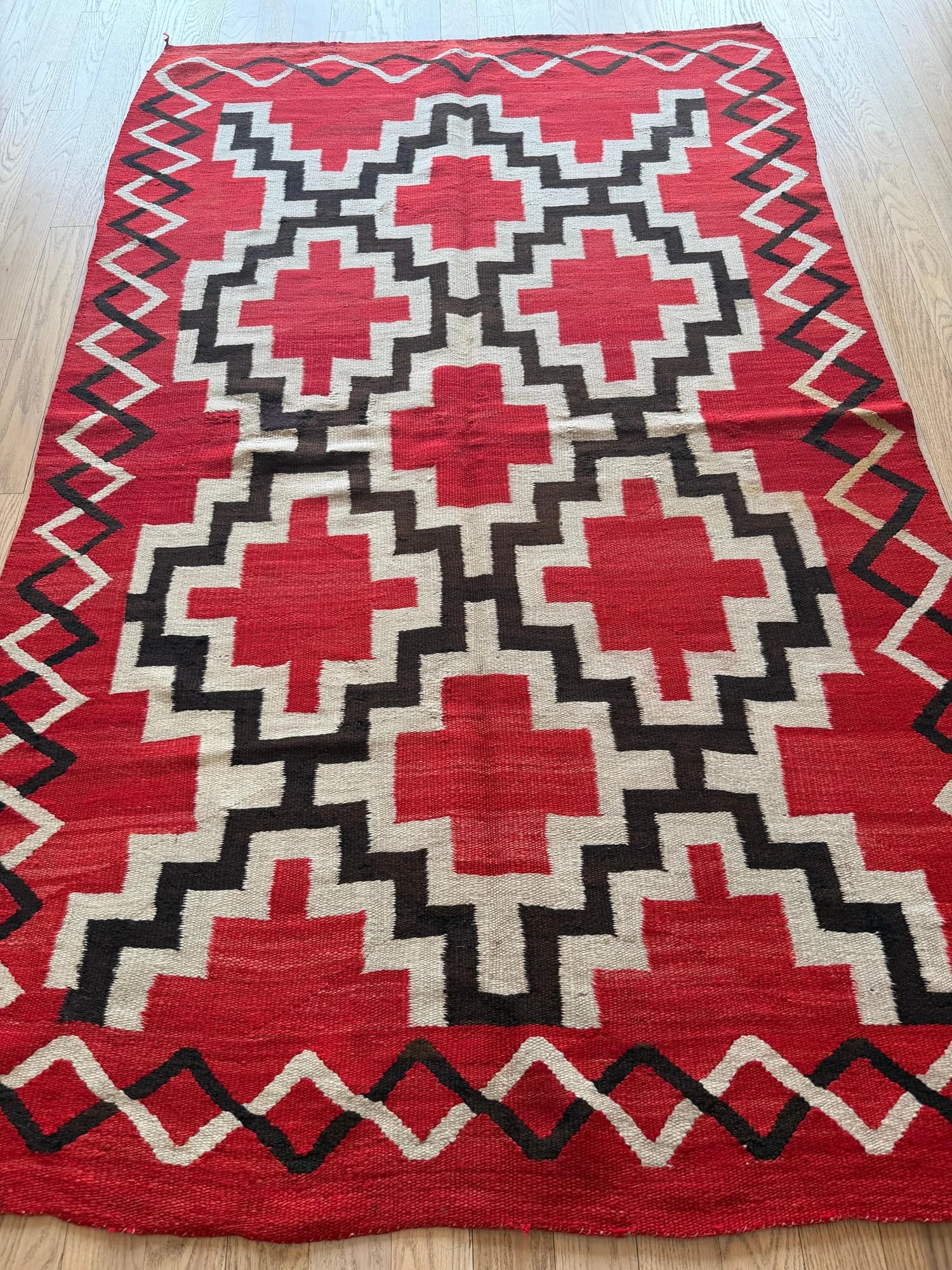 Red Geometry, circa 1920, actual catalog view 8