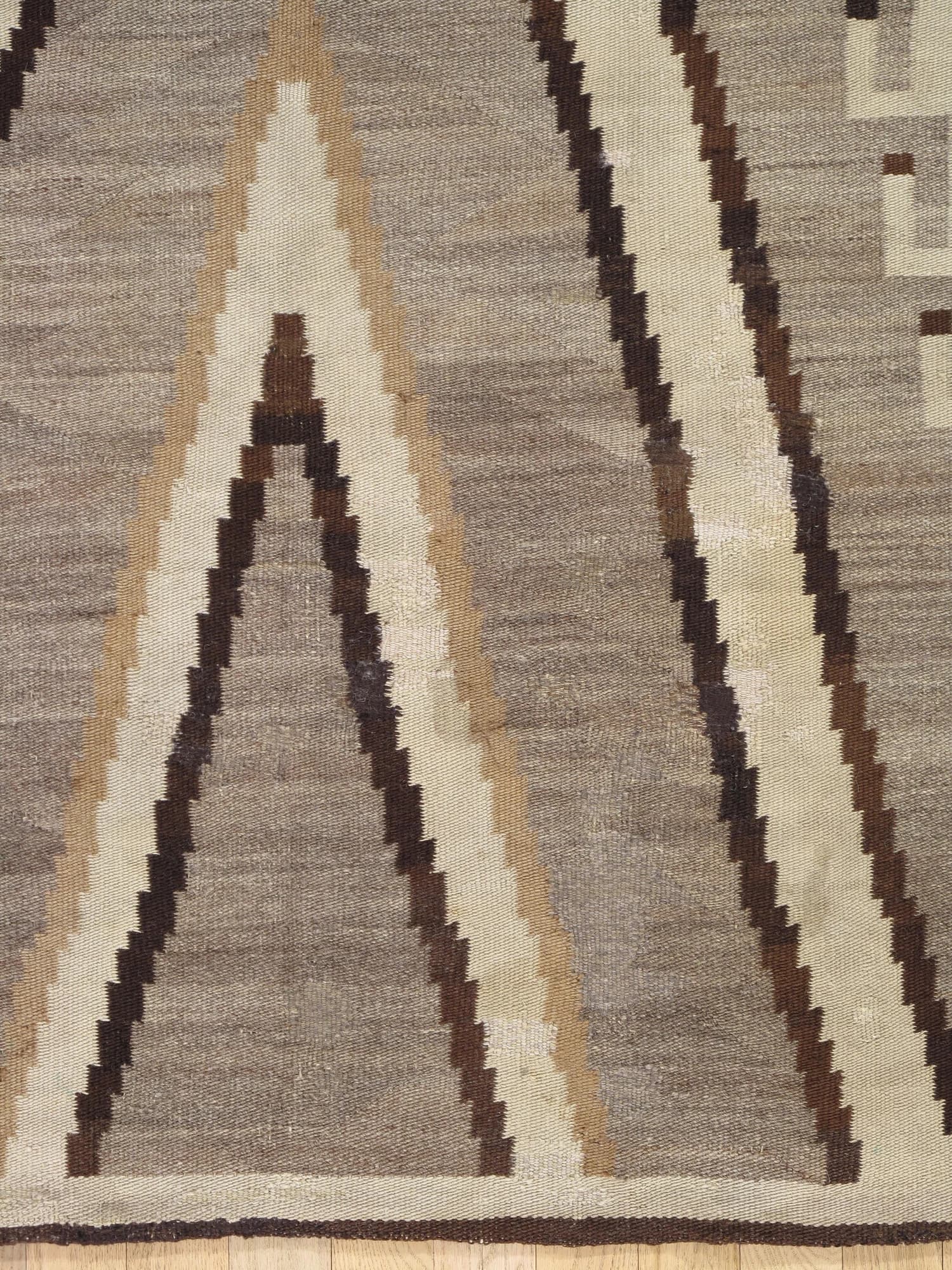 Navajo Transitional Rug with X Motif, actual catalog view 4