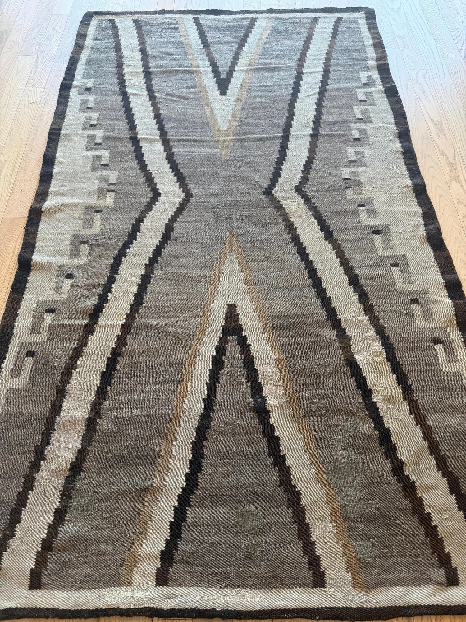 Navajo Transitional Rug with X Motif, actual catalog view 8
