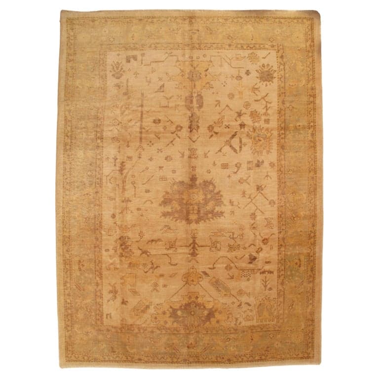 Oushak Carpet in Ivory and Yellow