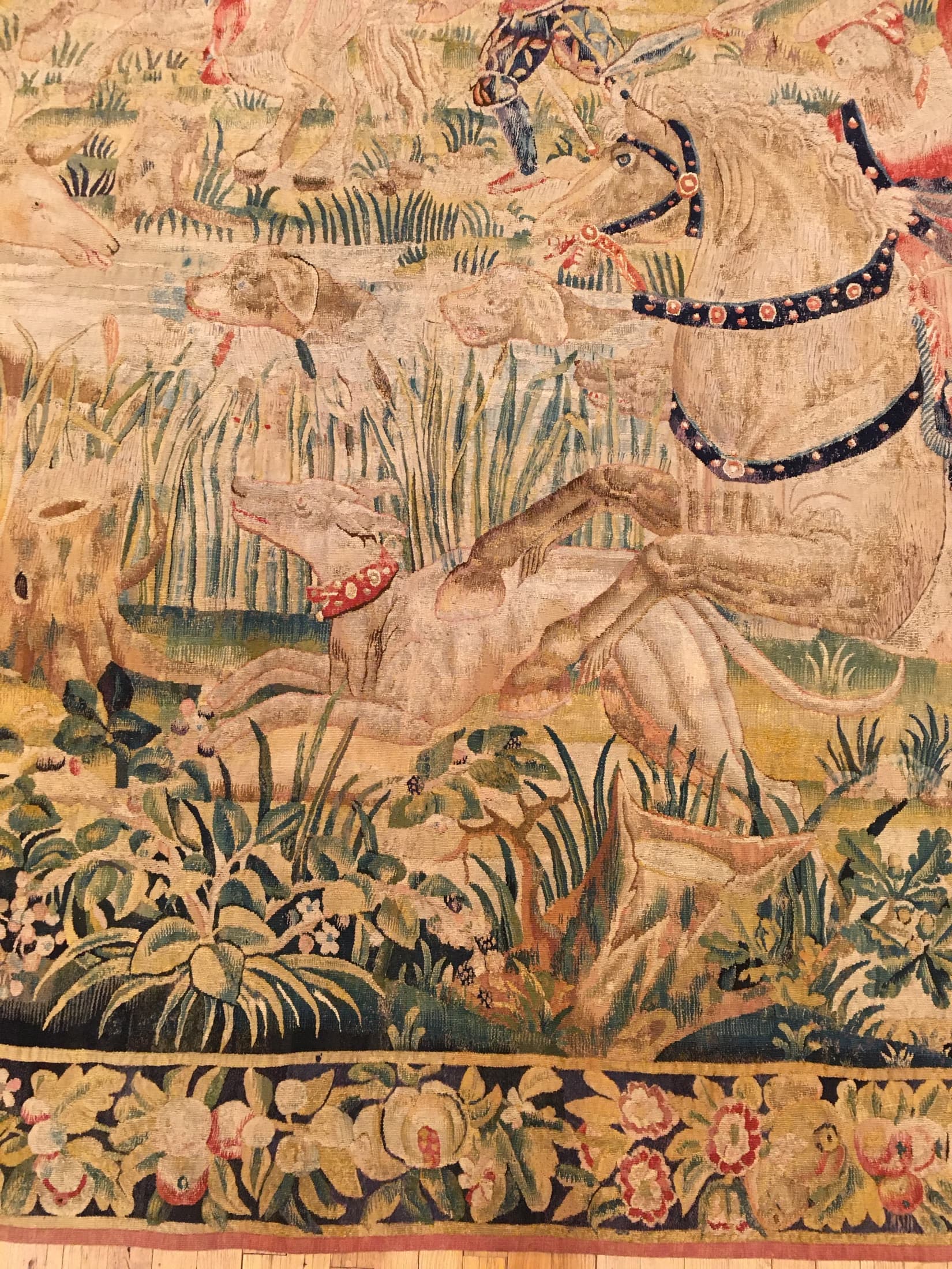 Original gallery detail photograph 2 of Flemish hunting tapestry #32469